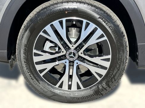 Used 2026 Mercedes-Benz GLB 250 image 11