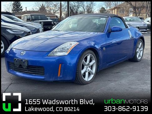 Used 2004 Nissan 350Z Enthusiast w/ Side Airbags Pkg image 1