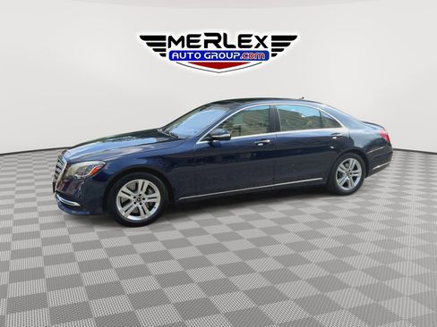Used 2018 Mercedes-Benz S 560 4MATIC Sedan w/ Premium Package image 4