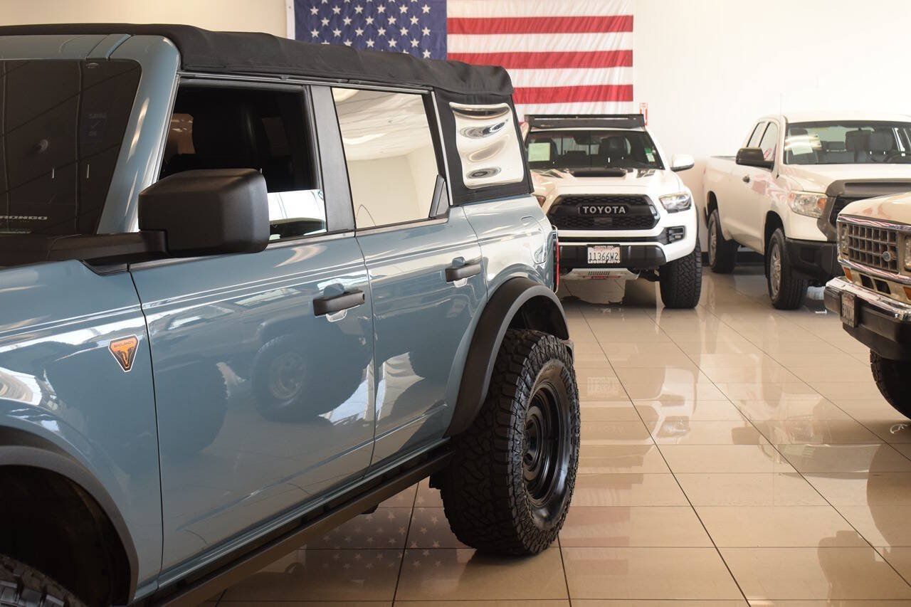 Used 2022 Ford Bronco Badlands AWD/4WD image 11
