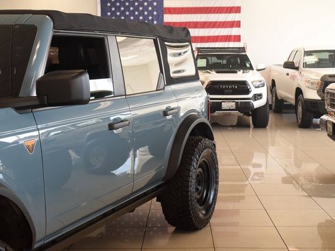 Used 2022 Ford Bronco Badlands AWD/4WD image 11