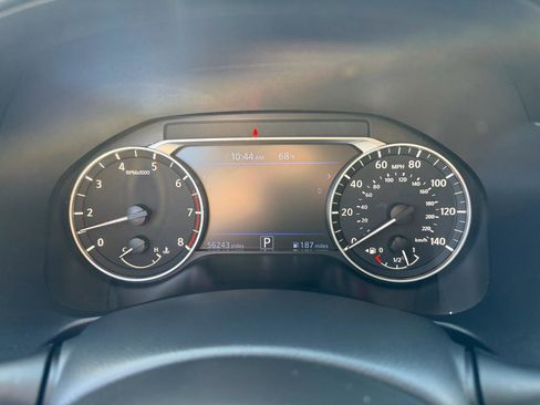 Used 2024 Nissan Altima 2.5 SR FWD image 12