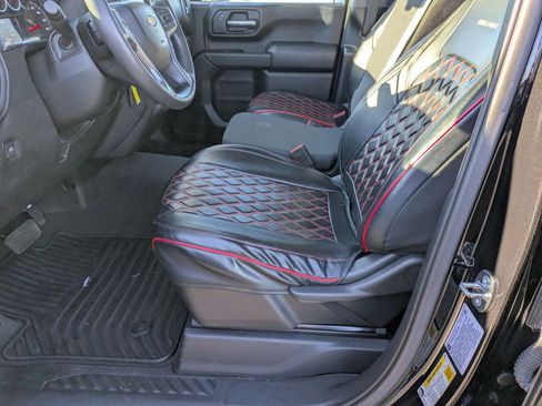 Used 2023 Chevrolet Silverado 2500 Custom w/ Custom Value Package image 13