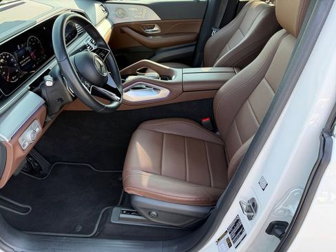 Used 2025 Mercedes-Benz GLE 350 4MATIC image 10