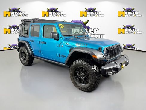 Used 2024 Jeep Wrangler Willys image 3