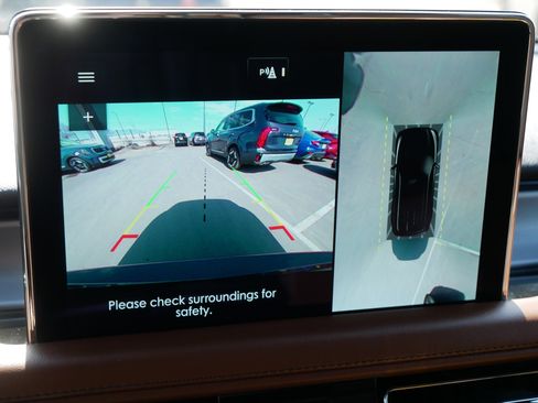 Used 2022 Lincoln Aviator Reserve w/ Equipment Group 201A image 27