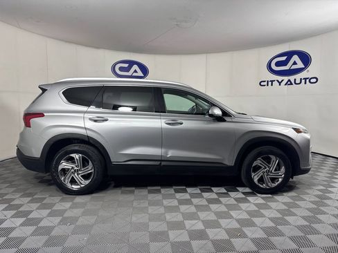 Used 2023 Hyundai Santa Fe SEL FWD image 2
