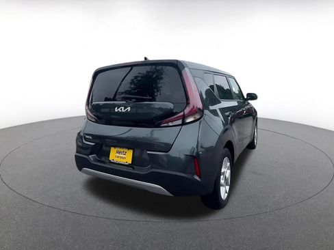 Used 2025 Kia Soul LX w/ LX Technology Package FWD image 13