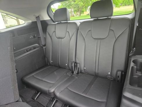 Used 2024 Kia Sorento S w/ Panoramic Sunroof Package FWD image 20