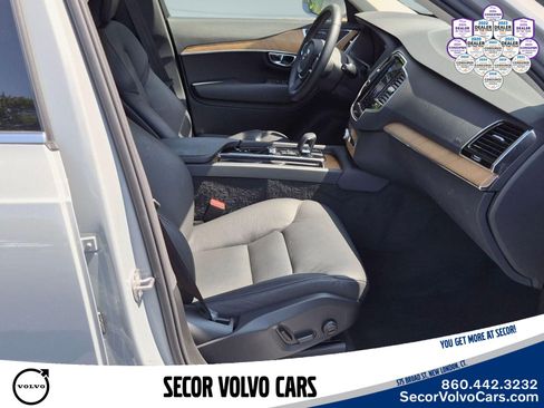 Certified 2025 Volvo XC90 T8 Plus w/ Protection Package Premier AWD/4WD image 28