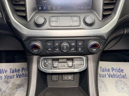 Used 2020 GMC Acadia SLT w/ LPO, Floor Liner Package FWD image 14