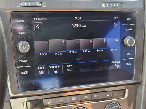 Used 2019 Volkswagen Golf Alltrack SE image 18