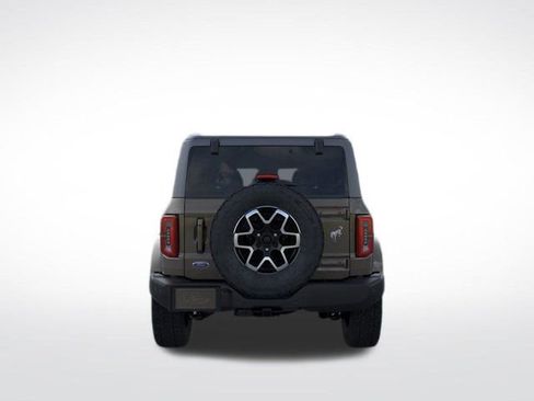 New 2025 Ford Bronco Outer Banks image 8