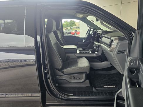 Used 2022 Ford F150 XLT w/ Equipment Group 302A High AWD/4WD image 12