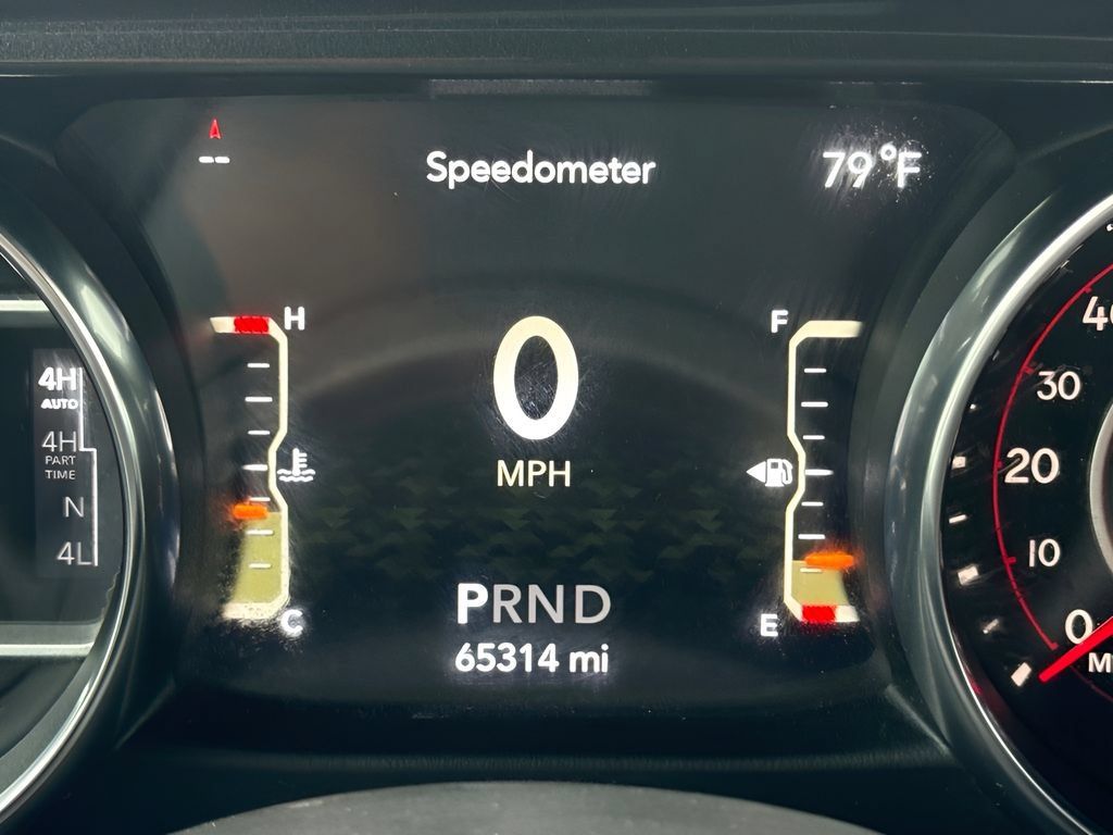 Used 2021 Jeep Wrangler Unlimited Rubicon w/ Trailer Tow Package AWD/4WD image 16