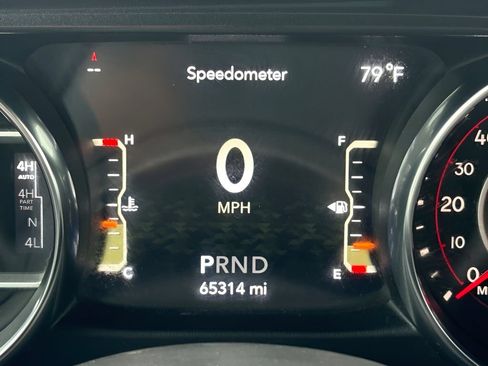 Used 2021 Jeep Wrangler Unlimited Rubicon w/ Trailer Tow Package AWD/4WD image 16