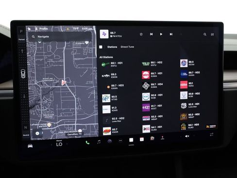 Used 2024 Tesla Model X AWD/4WD image 32