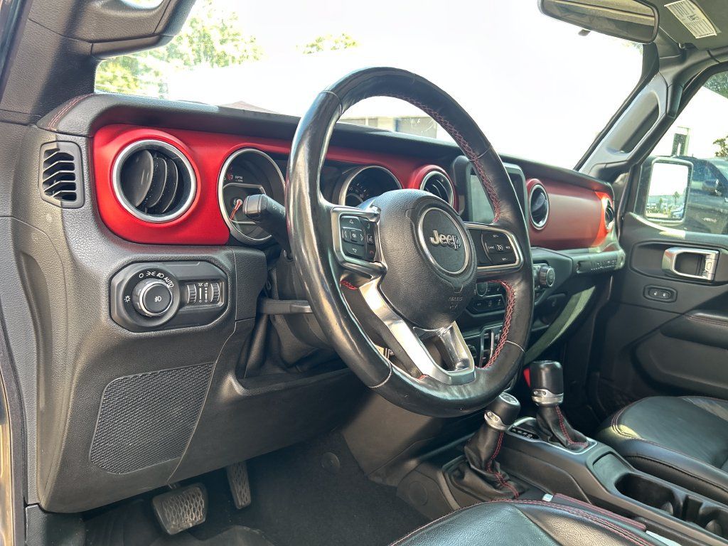 Used 2018 Jeep Wrangler Unlimited Rubicon w/ LED Lighting Group AWD/4WD image 10
