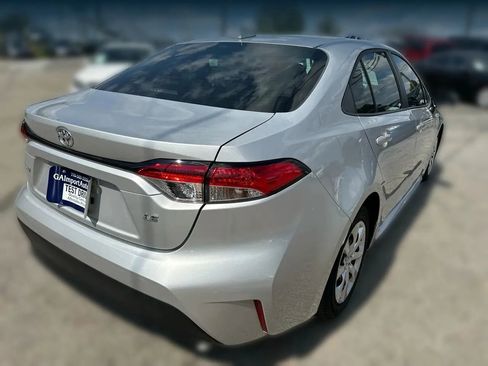 Used 2024 Toyota Corolla LE image 12
