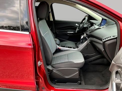 Used 2015 Ford Escape SE FWD image 9