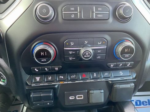 Used 2020 Chevrolet Silverado 3500 LTZ w/ LTZ Premium Package image 18