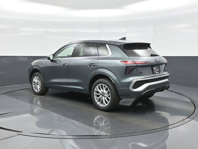 New 2026 Audi Q3 quattro 2.0T AWD/4WD image 5