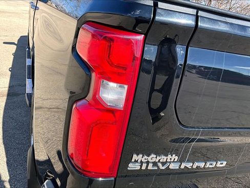 Used 2021 Chevrolet Silverado 1500 LTZ image 21