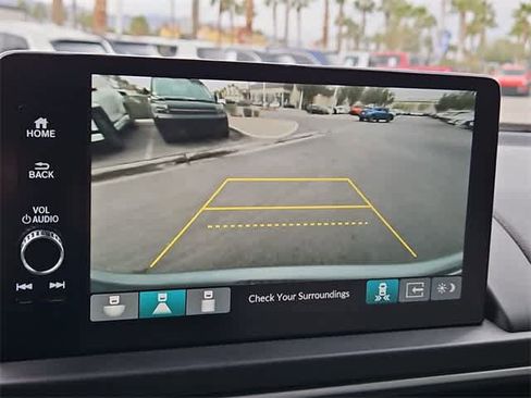 Used 2025 Honda Pilot Touring image 31