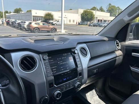 Used 2021 Toyota Tundra SR5 w/ TRD Off-Road Package AWD/4WD image 41