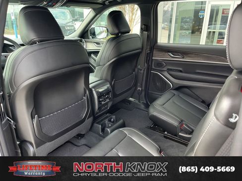 New 2026 Jeep Grand Cherokee L Limited AWD/4WD image 18