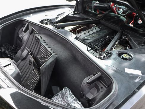 Used 2022 Chevrolet Corvette Stingray Premium Cpe w/ Z51 Performance Package RWD image 12