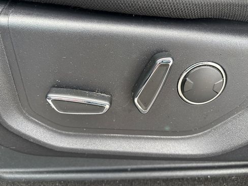 Used 2015 Ford F150 XLT w/ Equipment Group 302A Luxury image 18