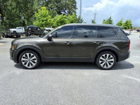 Used 2020 Kia Telluride S FWD image 8