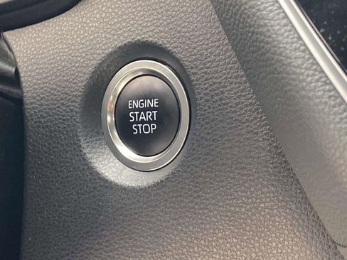 Used 2025 Toyota Corolla SE FWD image 28