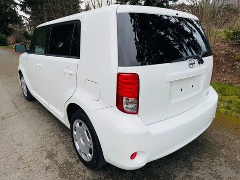Used 2012 Scion xB image 3