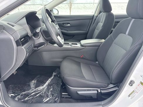 Used 2024 Nissan Sentra SV image 22
