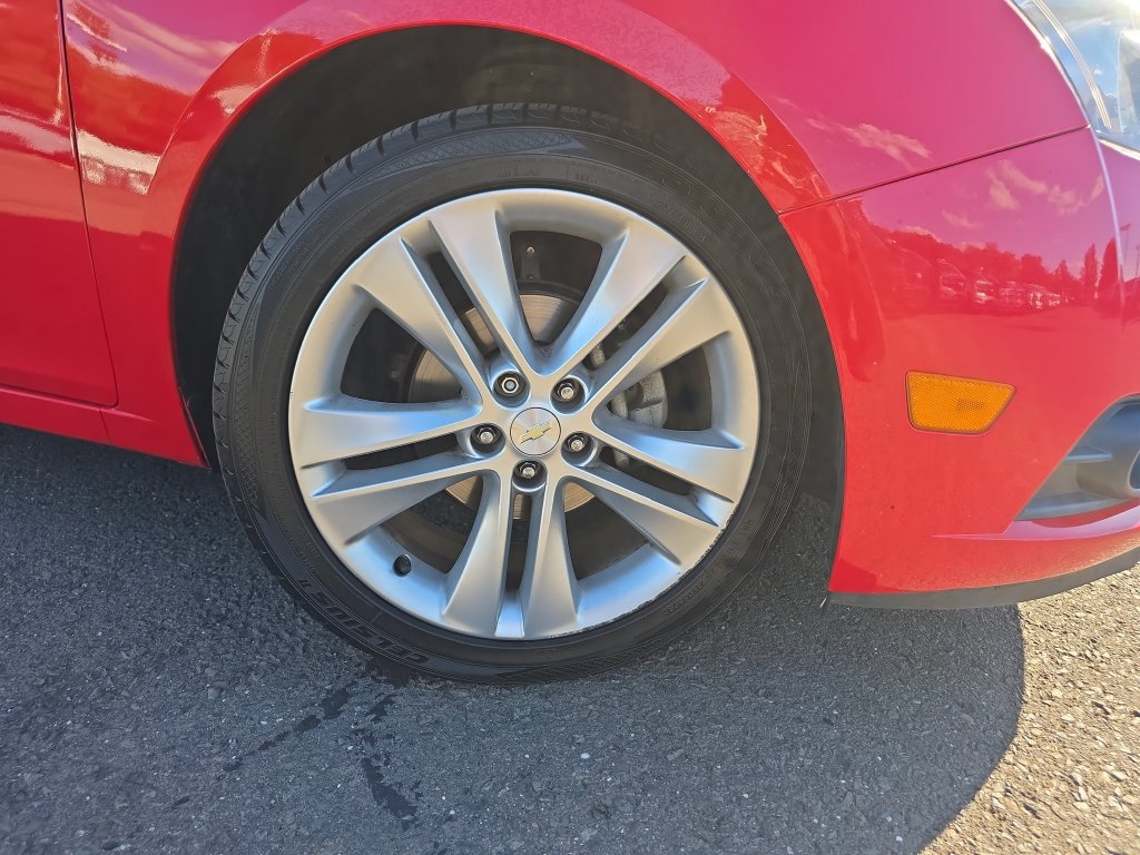 Used 2014 Chevrolet Cruze LTZ FWD image 10