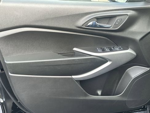 Used 2024 Chevrolet Trax RS image 14