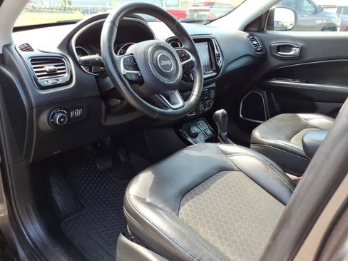 Used 2018 Jeep Compass Latitude w/ Popular Equipment Group AWD/4WD image 12