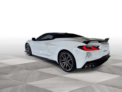 Used 2023 Chevrolet Corvette Stingray Premium Conv w/ Z51 Performance Package RWD image 6