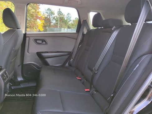 Used 2023 Nissan Rogue S image 15