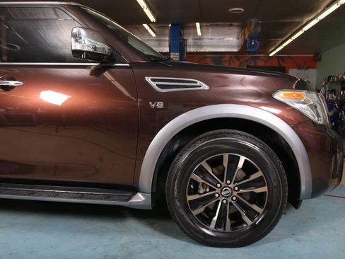 Used 2018 Nissan Armada Platinum image 8