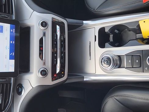 Used 2024 Ford Explorer XLT w/ Equipment Group 202A image 16