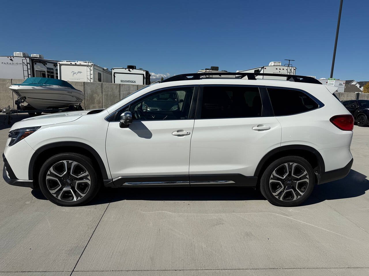 Used 2023 Subaru Ascent Limited w/ Technology Package AWD/4WD image 6
