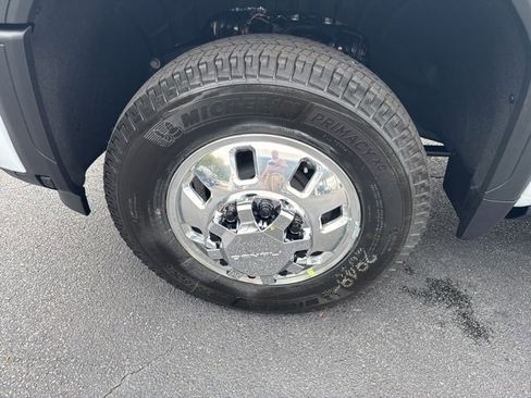 New 2026 GMC Sierra 3500 Denali Ultimate image 21