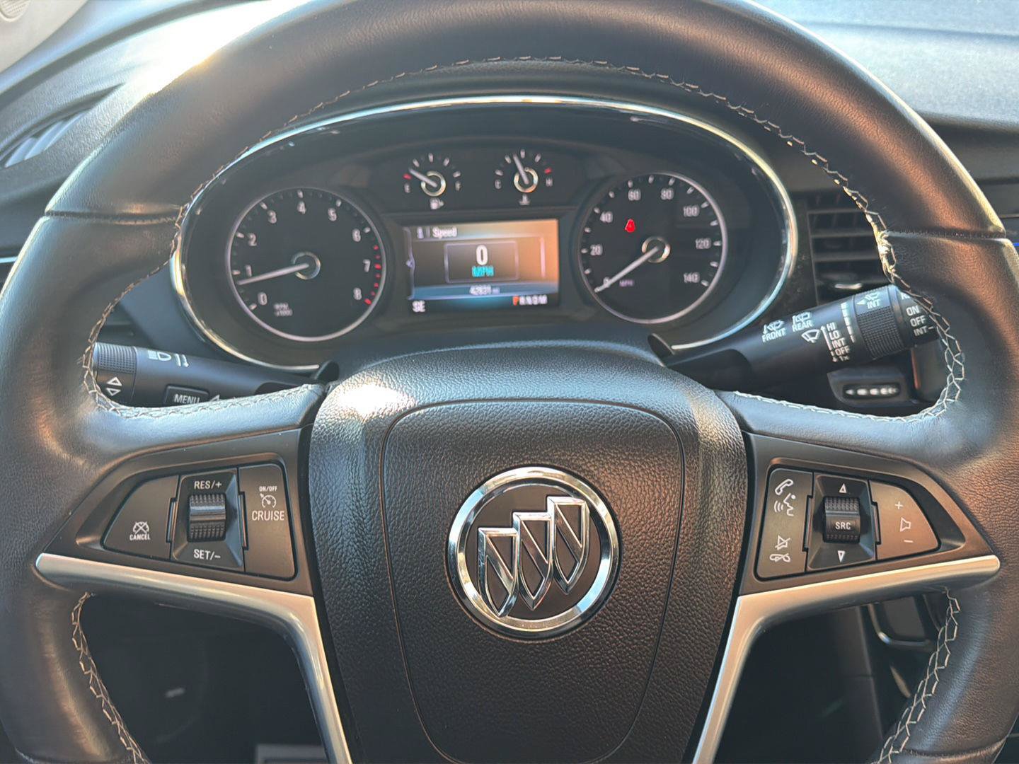 Used 2022 Buick Encore Preferred w/ Safety Package FWD image 7
