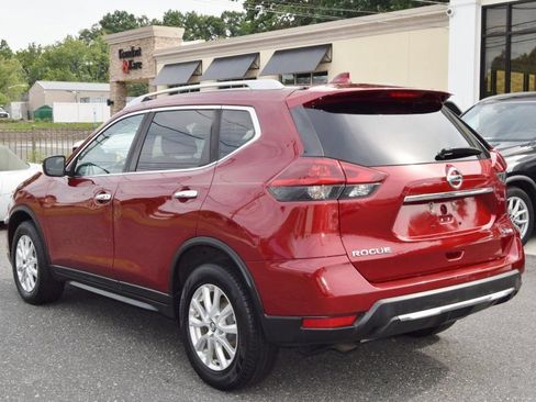 Used 2018 Nissan Rogue SV AWD/4WD image 9