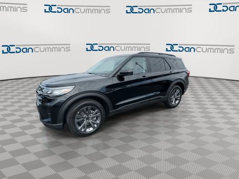New 2026 Ford Explorer Active AWD/4WD image 4