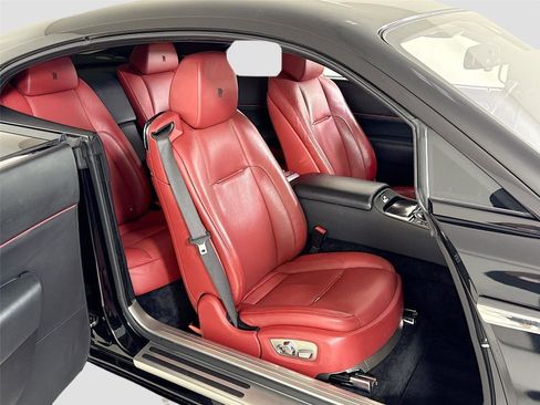Used 2019 Rolls-Royce Wraith image 28