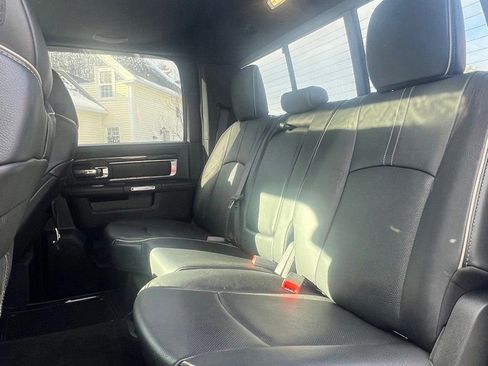 Used 2017 RAM 1500 Limited image 12